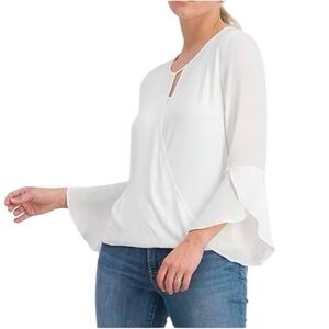 41 Hawthorn NWT white Sutton bell sleeve faux wrap surplice blouse M